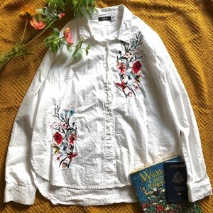 UO/BDG White Embroidered Flower Button Down